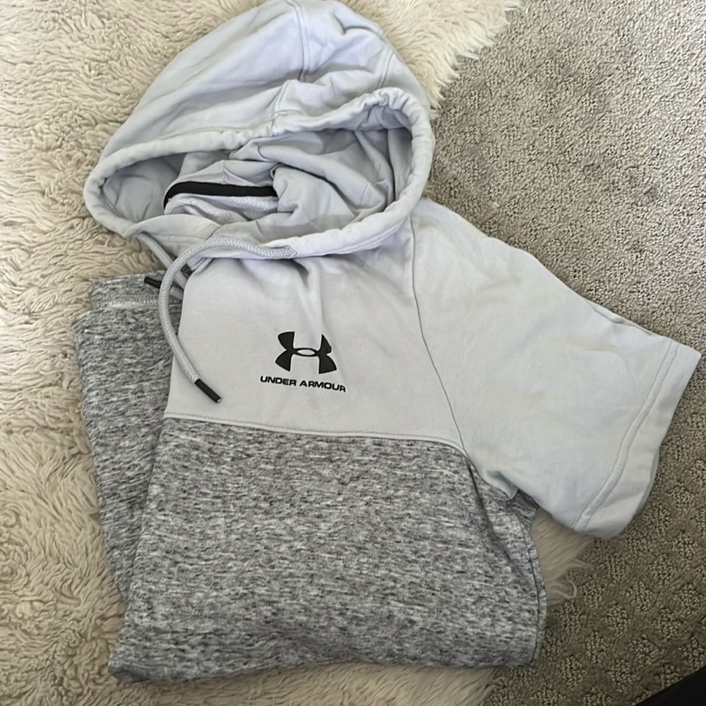 Under armour short sleeve hoodie